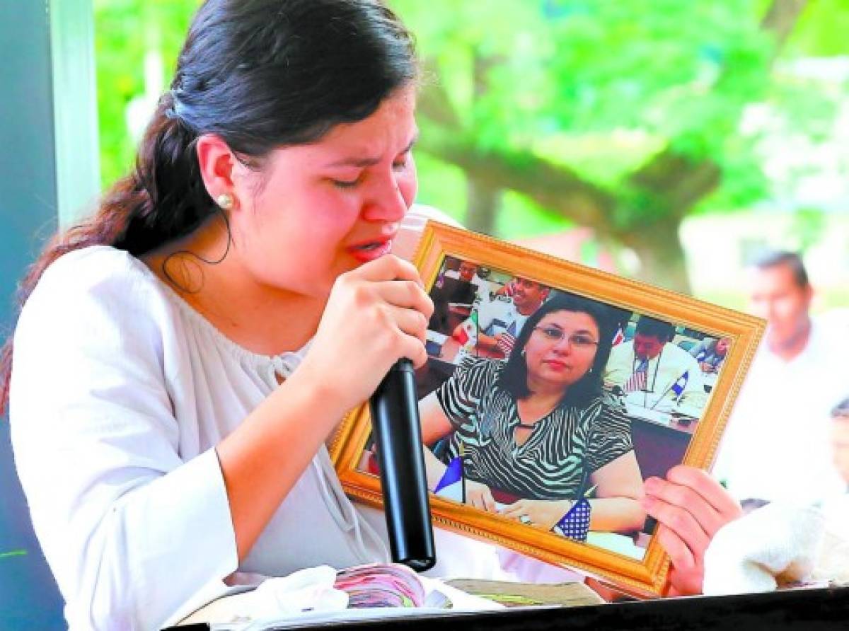 'Mi mamá amaba su trabajo': hija de fiscal asesinada en Honduras