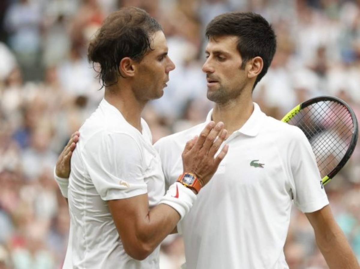 Djokovic frena a Nadal y jugará su quinta final en Wimbledon