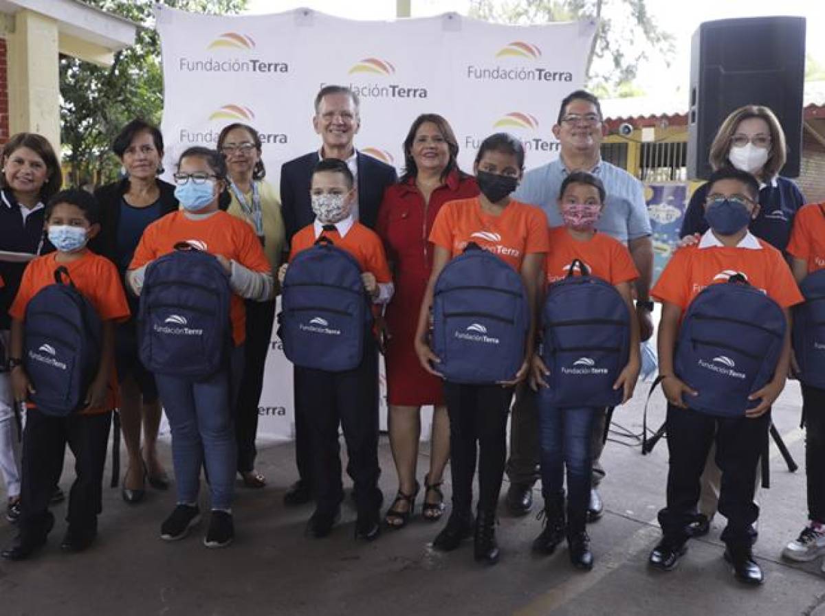 Programa Becas Tutoría impulsa la excelencia académica en este nuevo año escolar