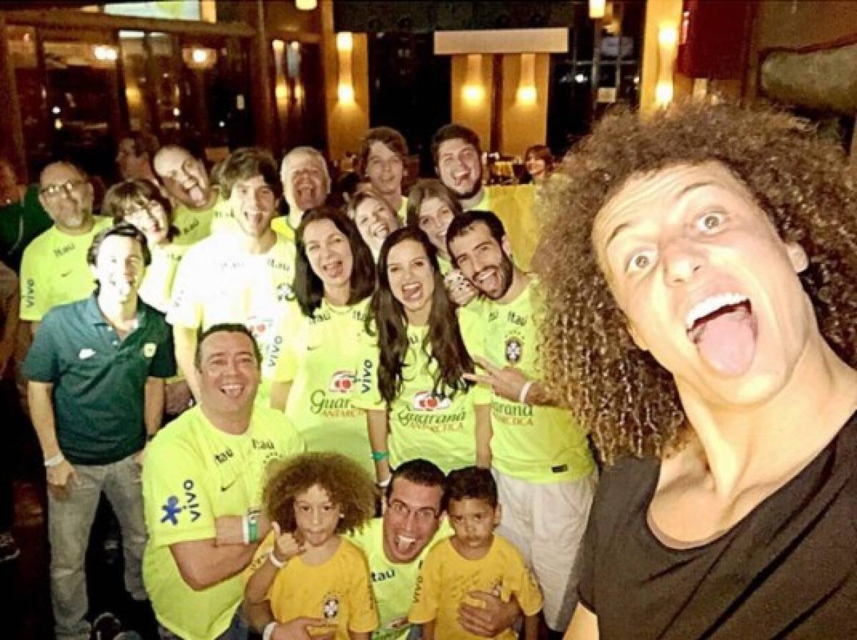 David Luiz y Thiago Silva conocen a sus clones