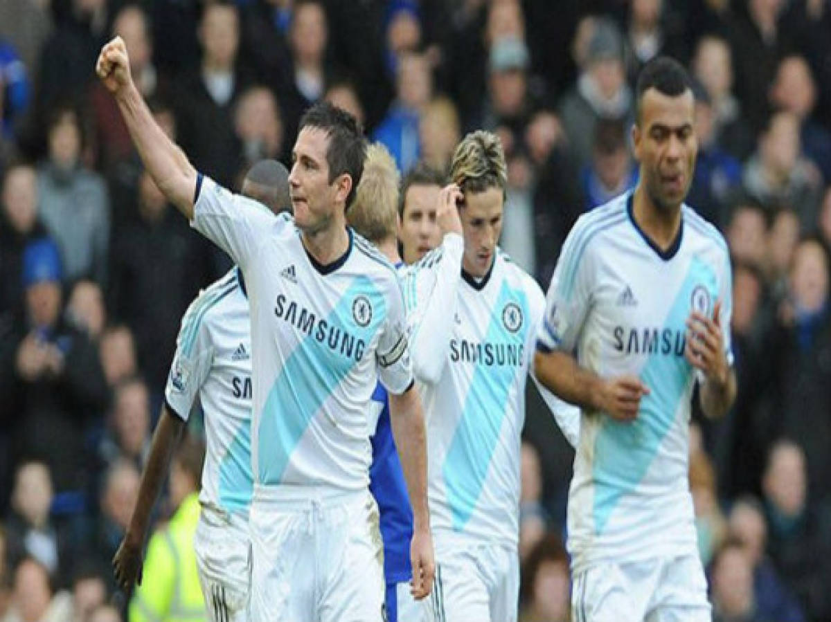 Chelsea remonta al Everton y conserva tercer lugar de Premier League