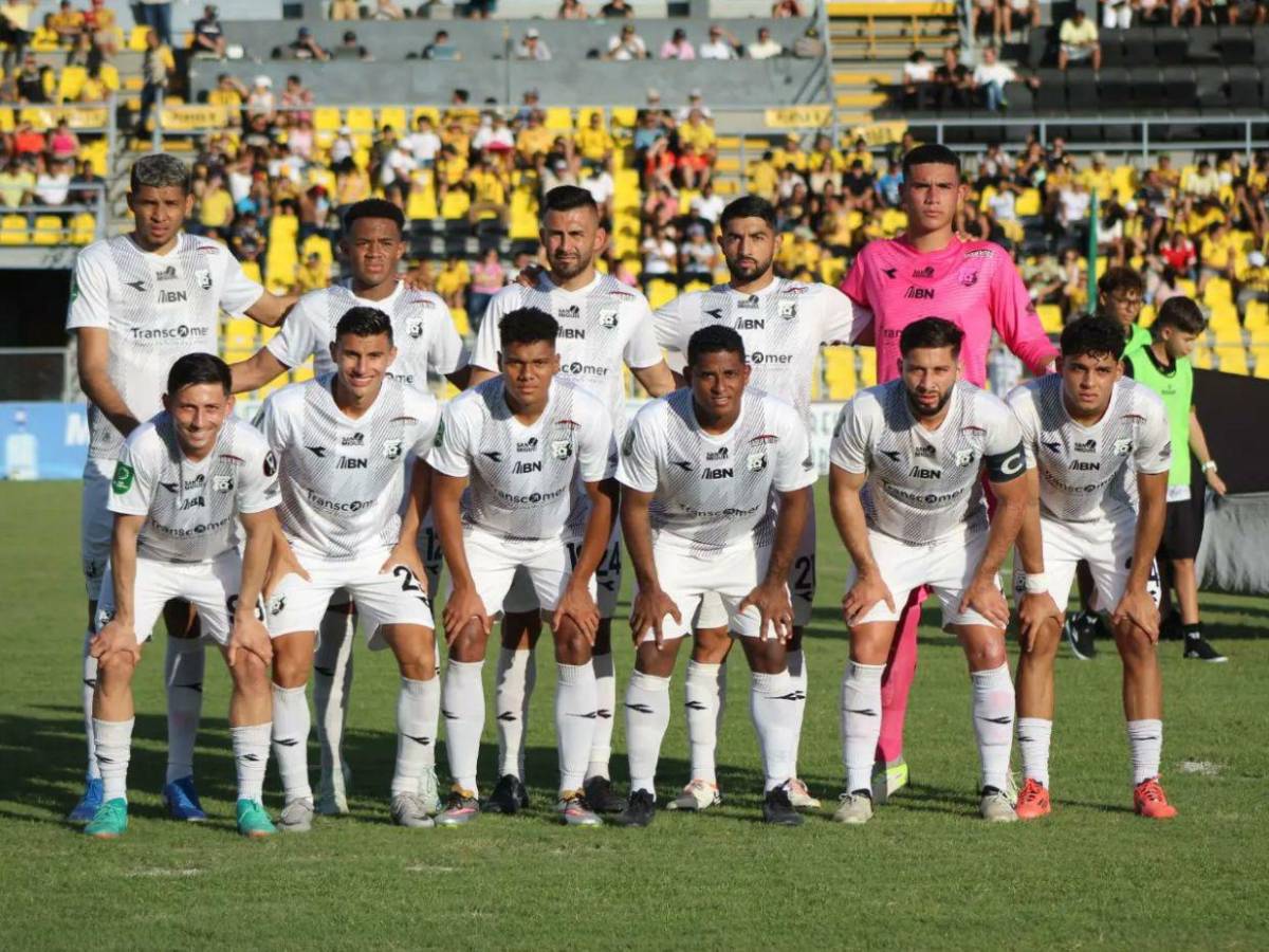 Alajuelense empata a Olimpia entre los clubes más ganadores de Centroamérica, ¿quién es el #1?