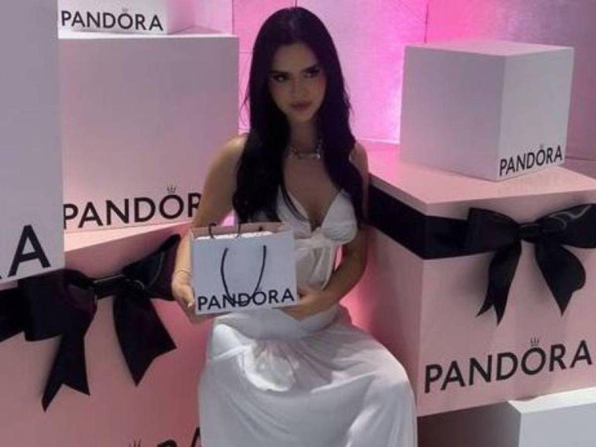 Zu Clemente y las famosas invitadas por Pandora a evento en Tailandia