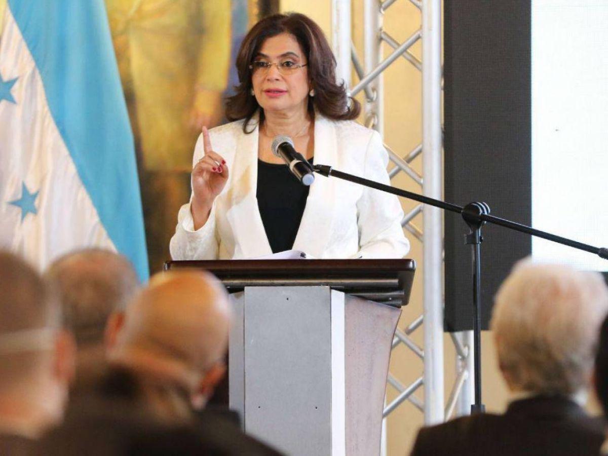 Rixi Moncada será candidata presidencial de Libre, adelanta diputado