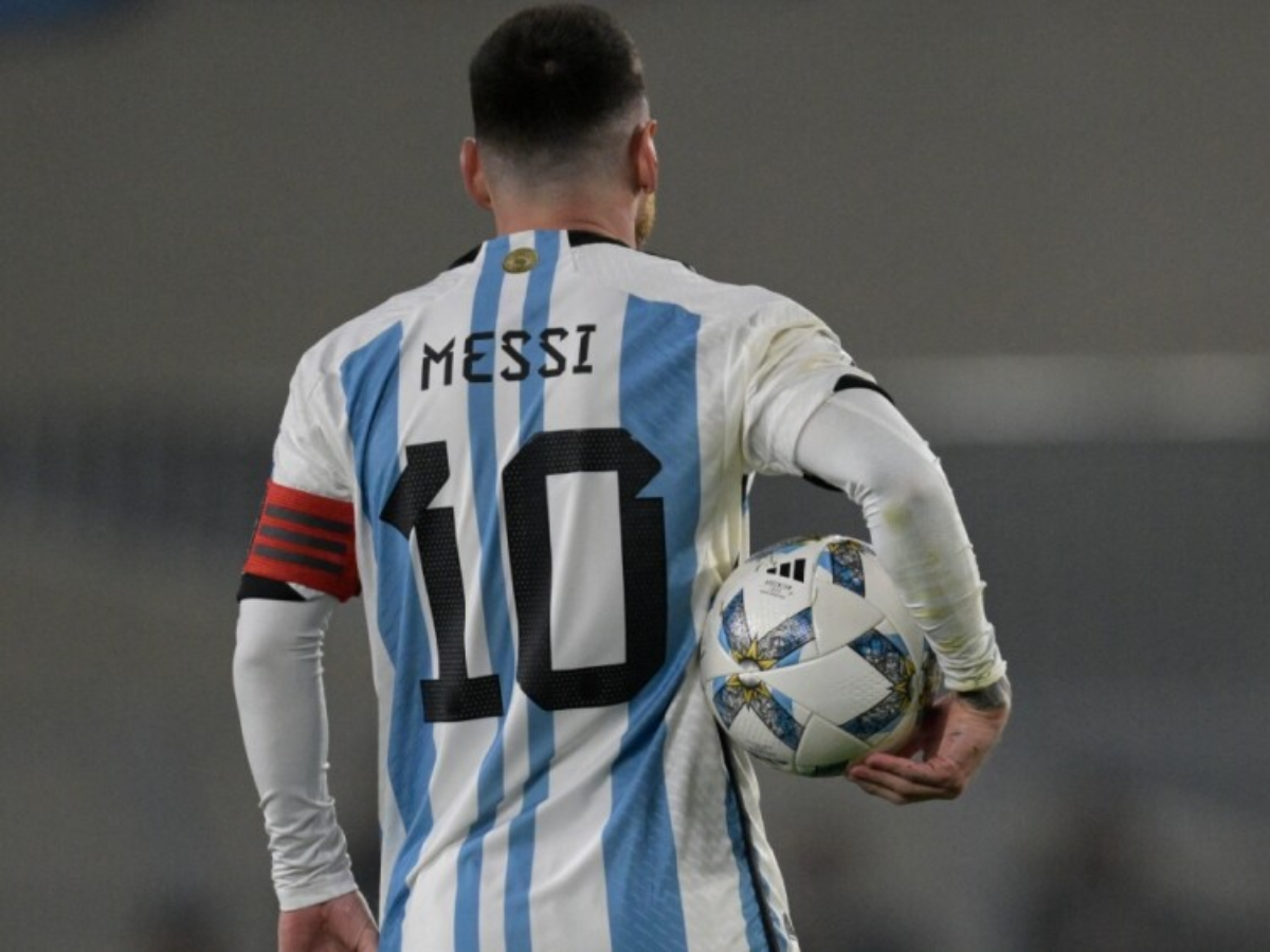 ¿Porque pidió cambio? El astro abandonó la cancha tras marcar su gol ante Ecuador