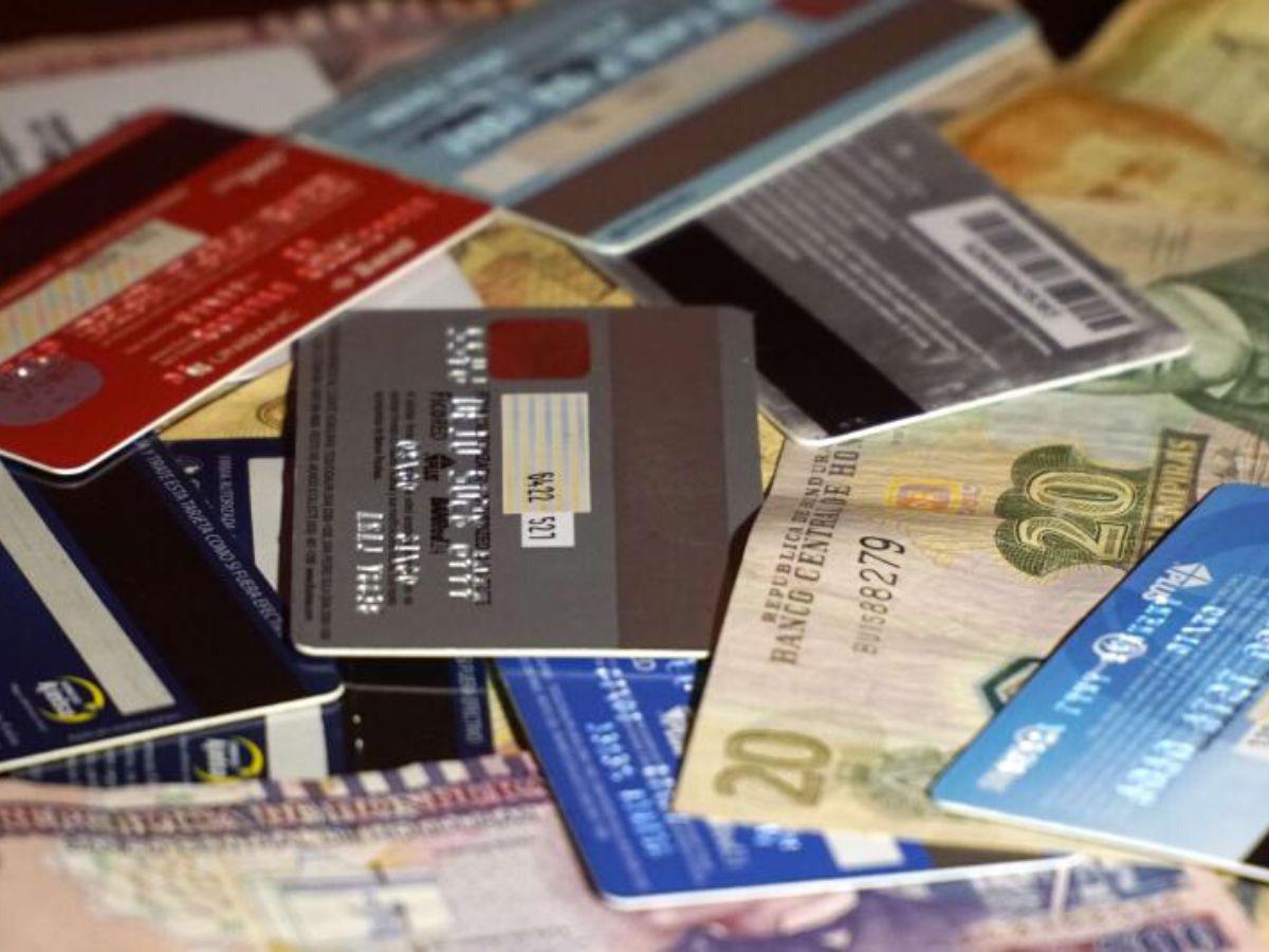 En 30 días había 10,519 tarjetas de crédito más en el mercado nacional