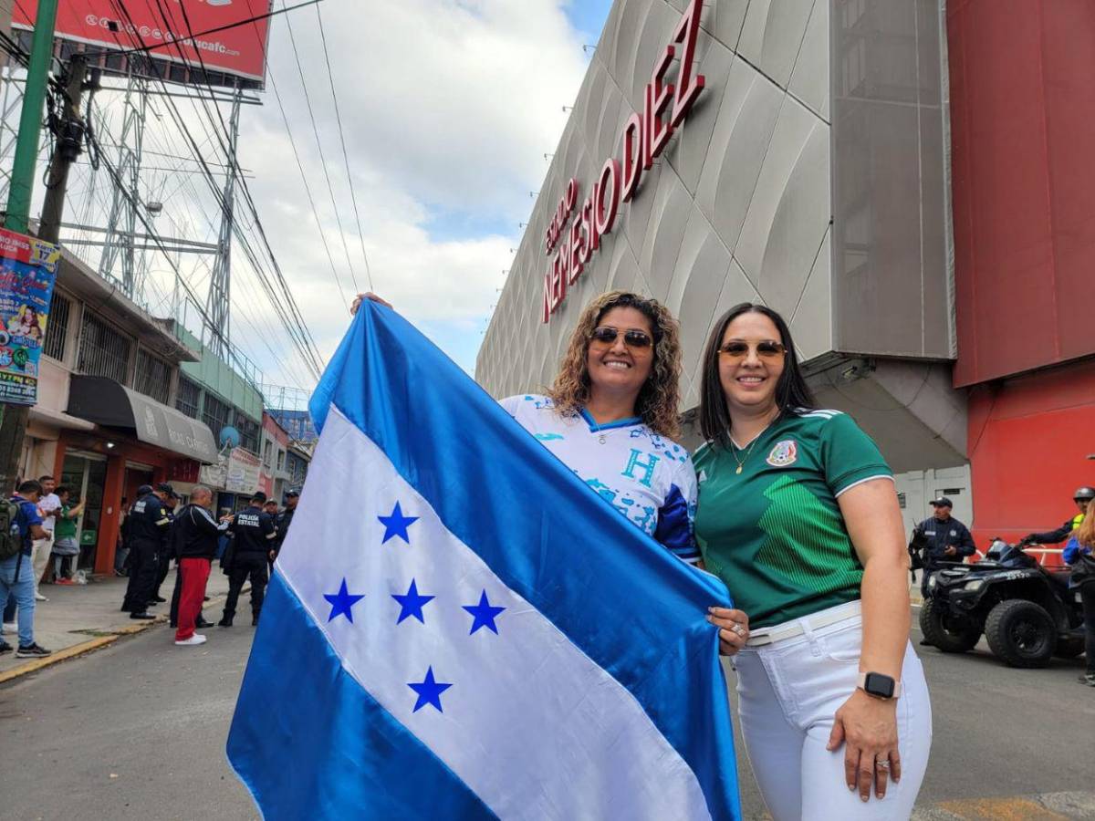 Hondureños llegan al Nemesio Diez para el partido ante México