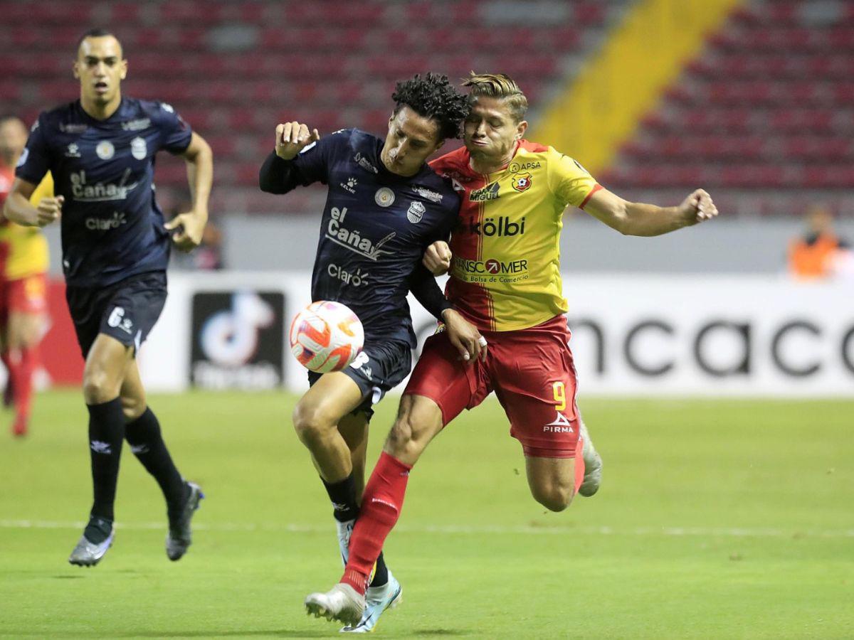 Real España cae 3-2 ante Herediano y prácticamente dice adiós a la Copa Centroamericana