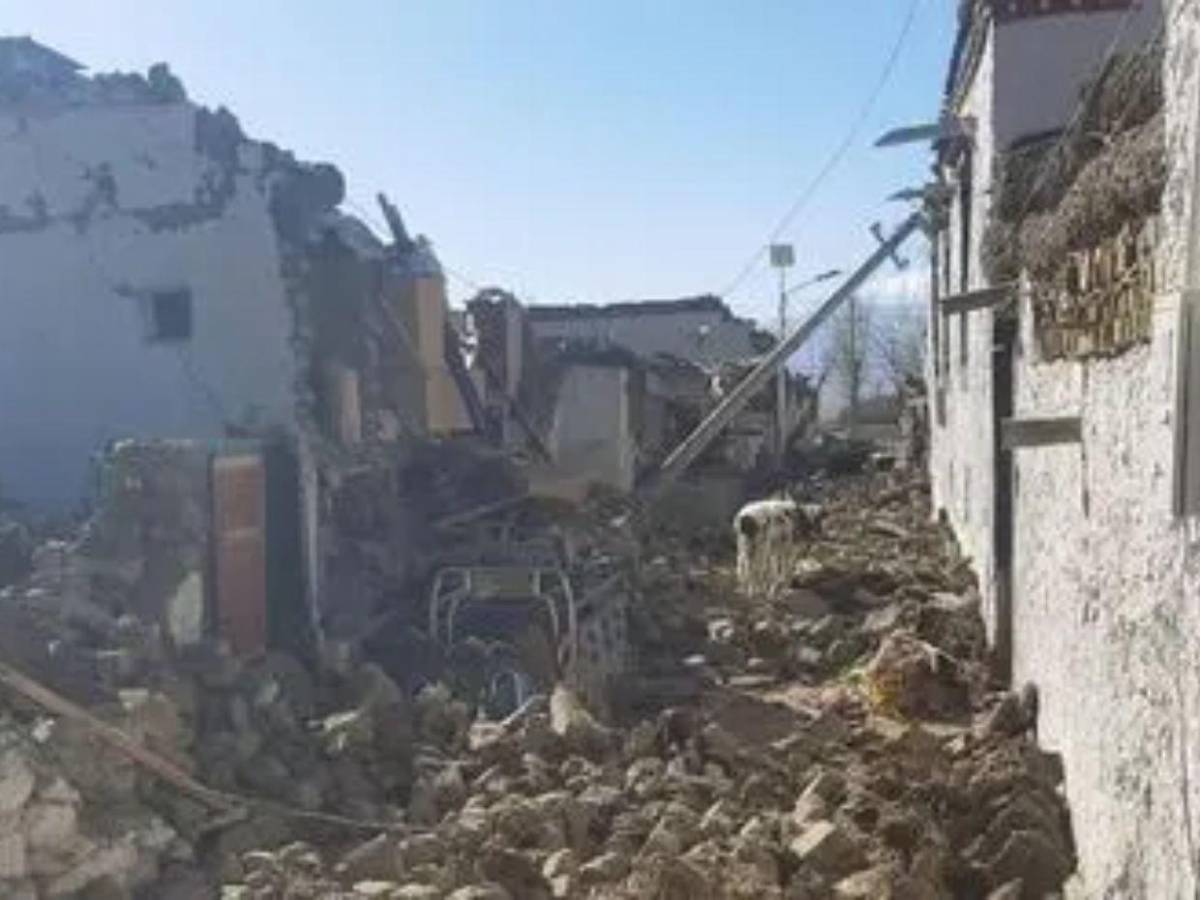 Muertos, derrumbes y búsqueda de cuerpos: caos tras terremoto en China