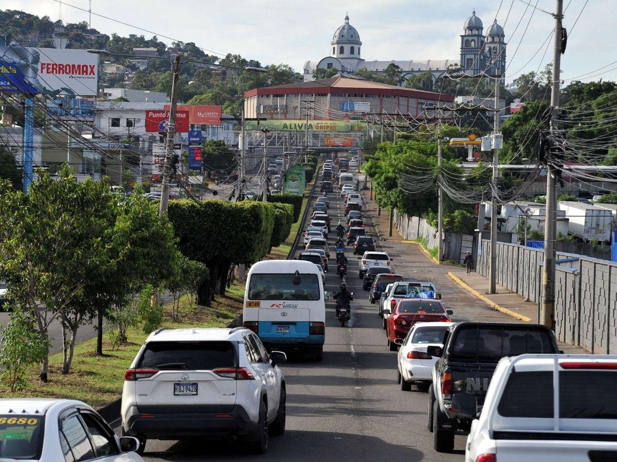 Medidas de alivio vial dejan luces y sombras en primer día de vigencia