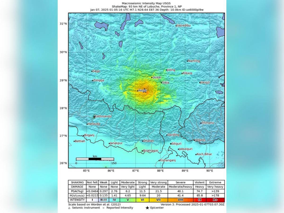 Muertos, derrumbes y búsqueda de cuerpos: caos tras terremoto en China