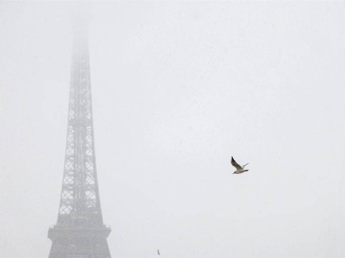 Temporal de nieve en Francia: vuelos cancelados y carreteras colapsadas