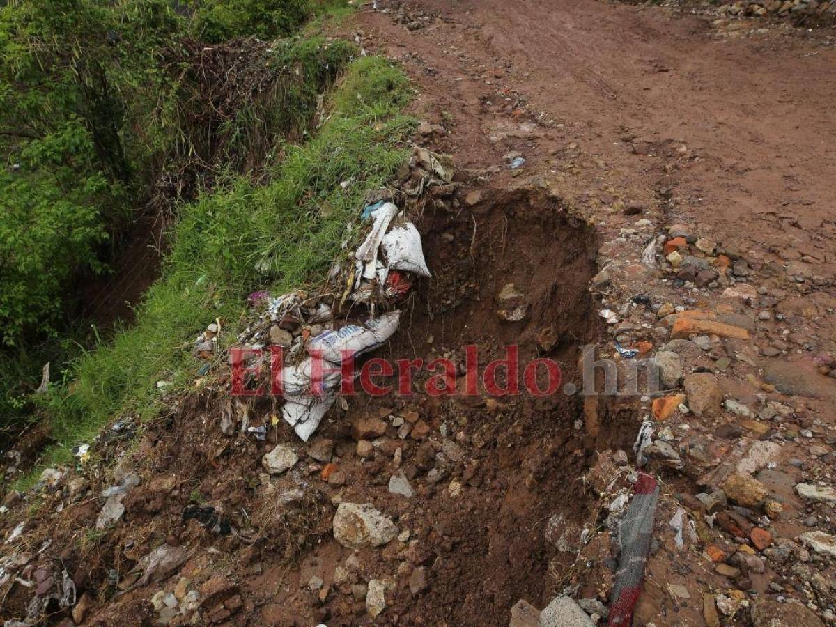 Cenaos pronostica más lluvias con amenazas de deslizamientos en el Distrito Central