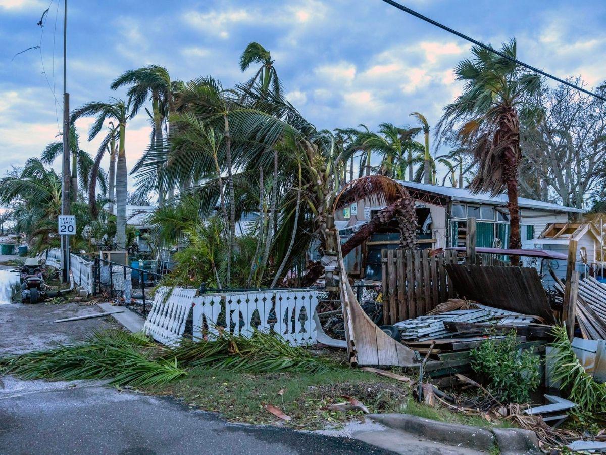 Cuatro muertos y devastación deja Milton en su paso por Florida