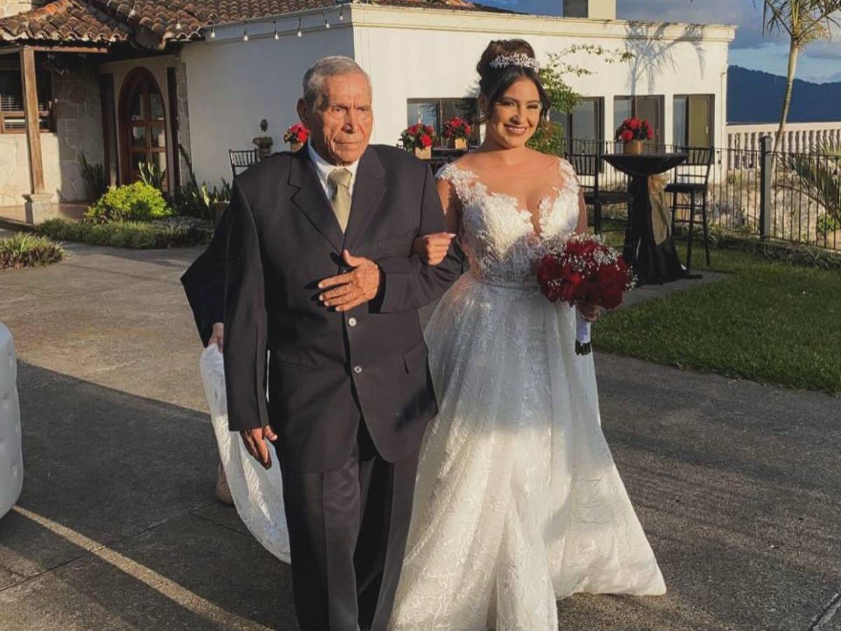 Alejandra Rubio recibe críticas por no usar velo de novia en su boda