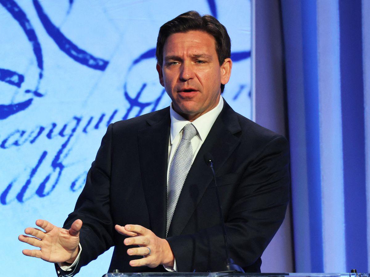 Organizaciones civiles anuncian primera demanda contra Ron DeSantis por nueva ley antimigrante en Florida