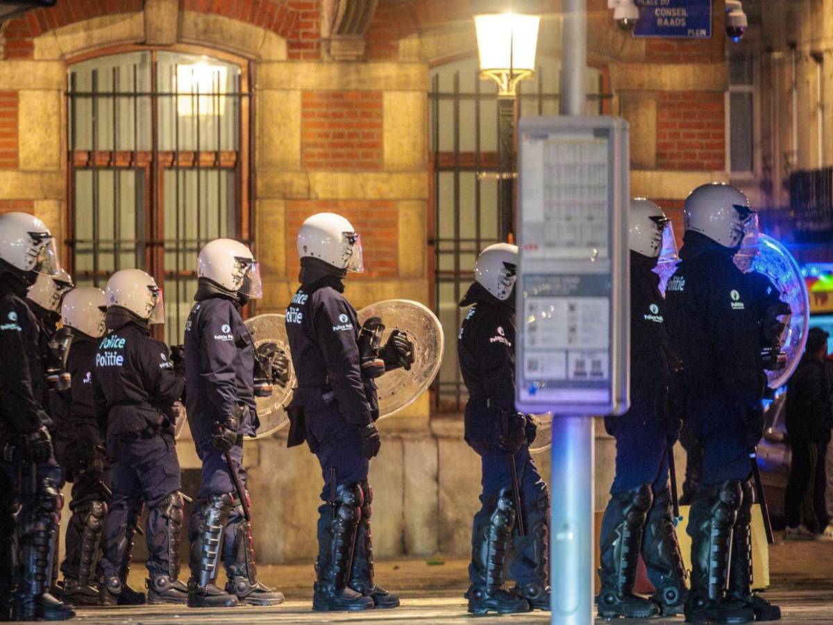 Celebración de Nochevieja termina en incendio en Bruselas, Bélgica