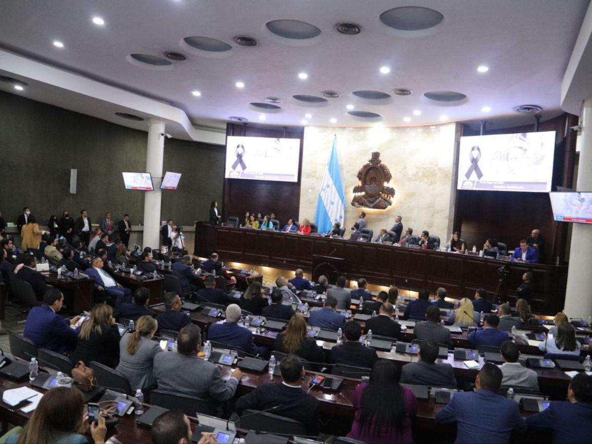 Partido Liberal denuncia amenazas de colectivos de Libre a diputados por rechazo a la CAF