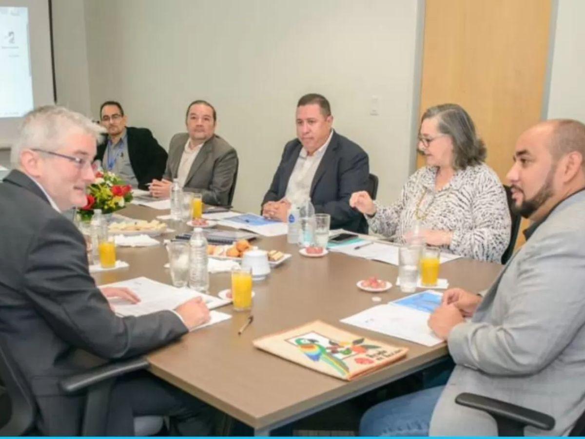 Desarrollarán bachilleratos en cocina y servicio de restaurante en Honduras