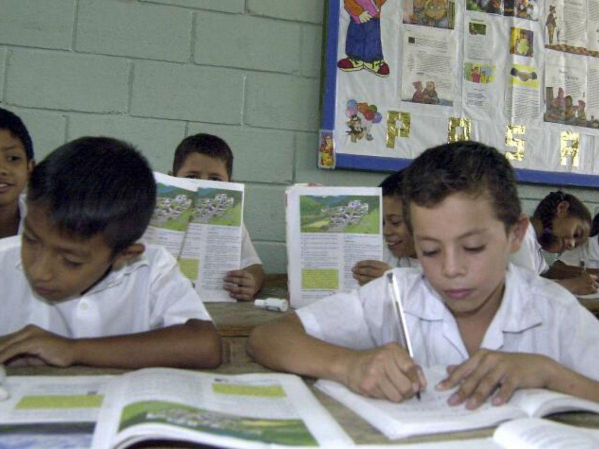 Honduras: Apenas L 1.6 millones se invertirán en libros de texto