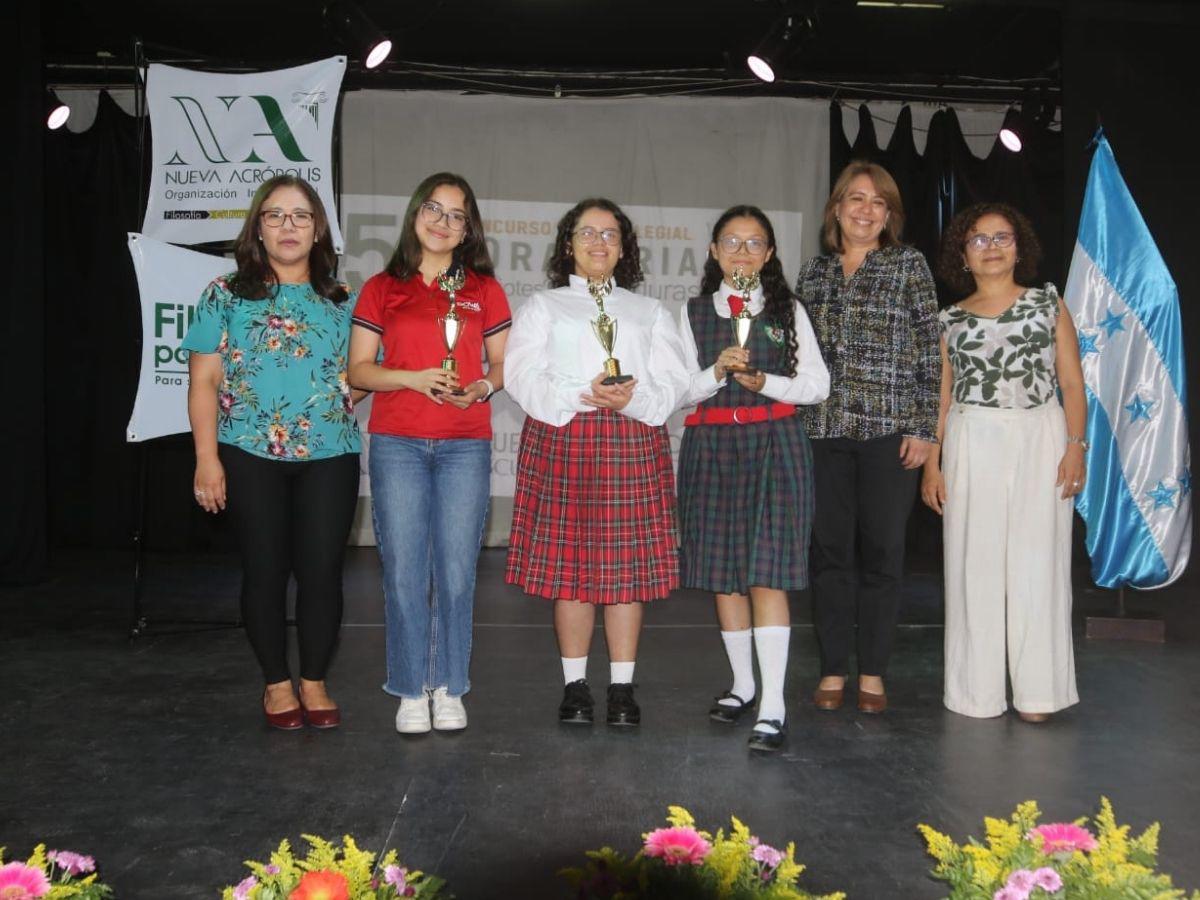 Estudiante Linda Varela gana primer lugar de concurso de oratoria