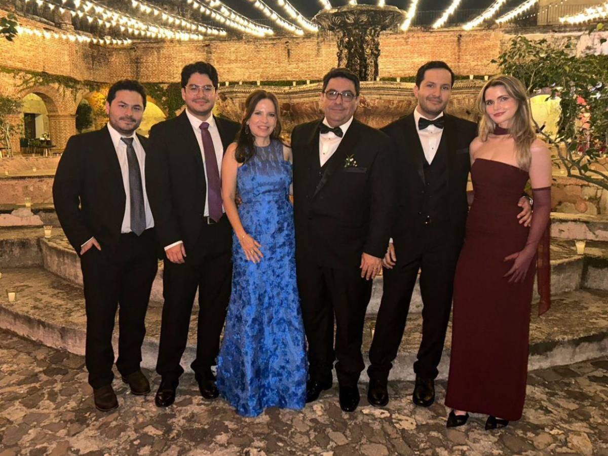 Lucía Yon y Vladimir Castillo sellaron su amor en Antigua Guatemala