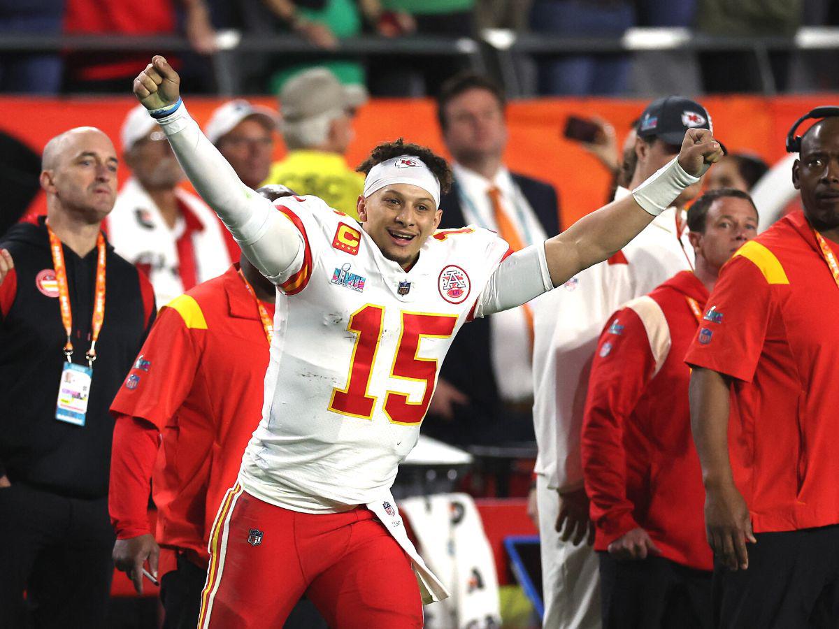 Los Kansas City Chiefs vencen a los Philadelphia Eagles en el