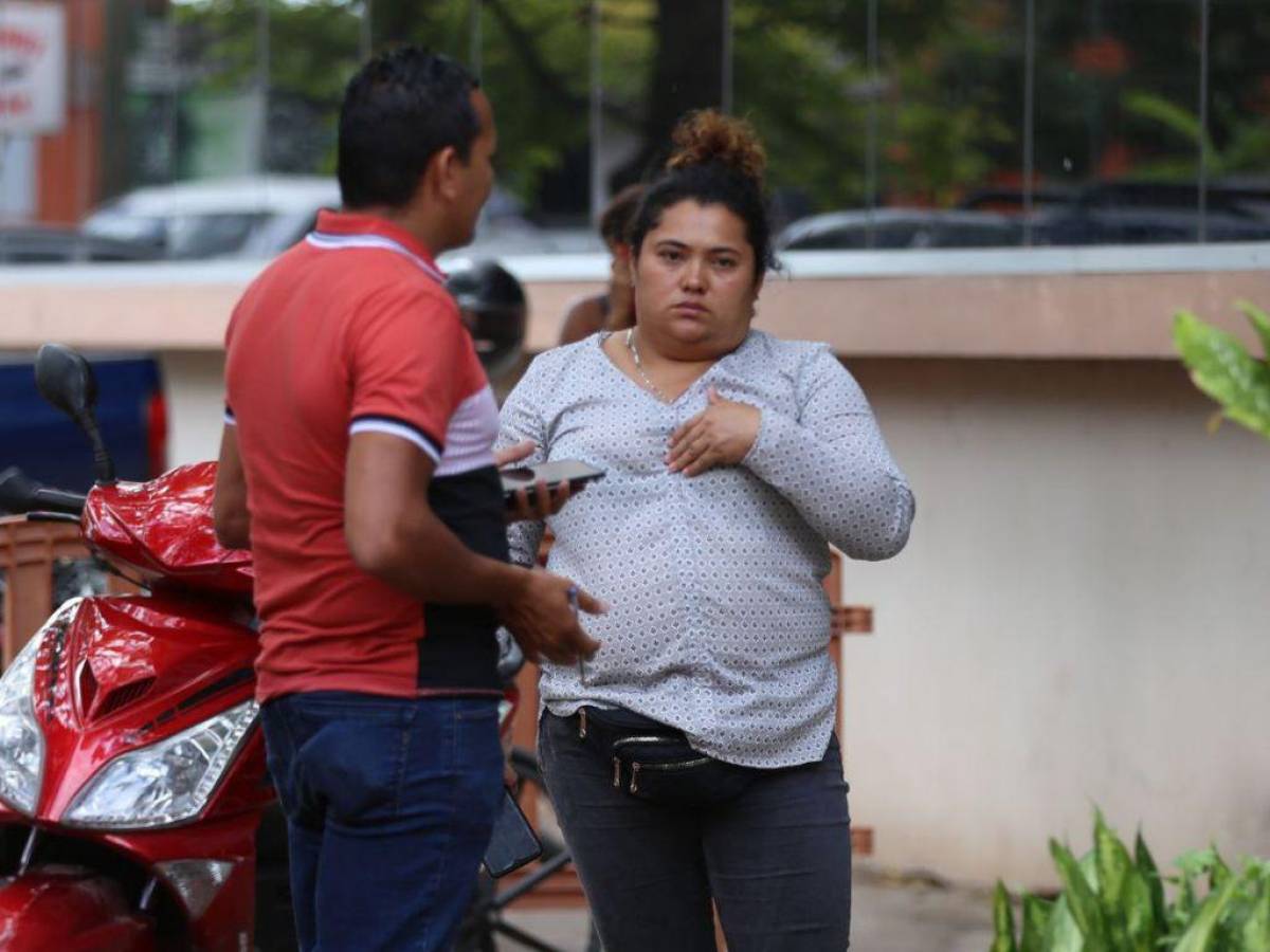 Griselda Ramos llegó a la morgue capitalina para retirar el cuerpo de su hermana.