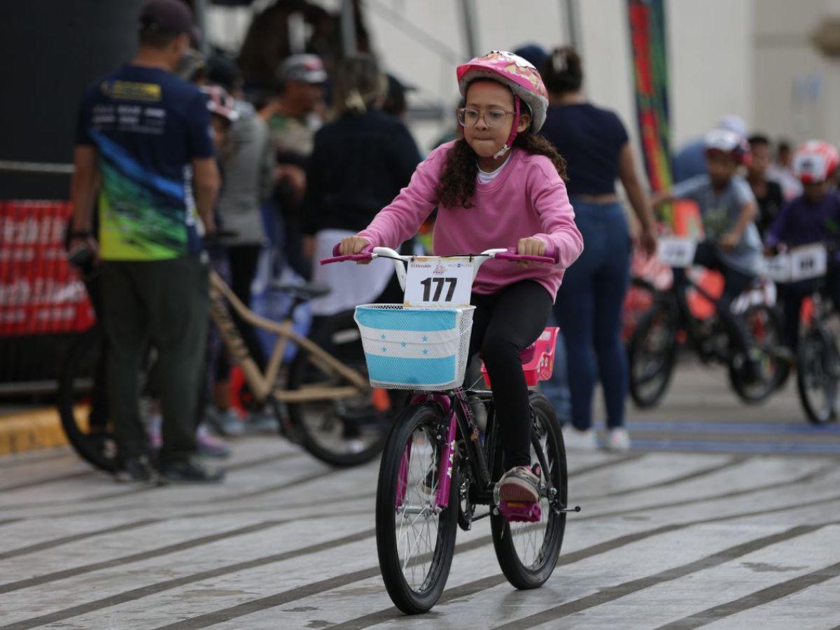 Talento en dos ruedas: las niñas brillaron en la Vuelta Ciclística Infantil 2024