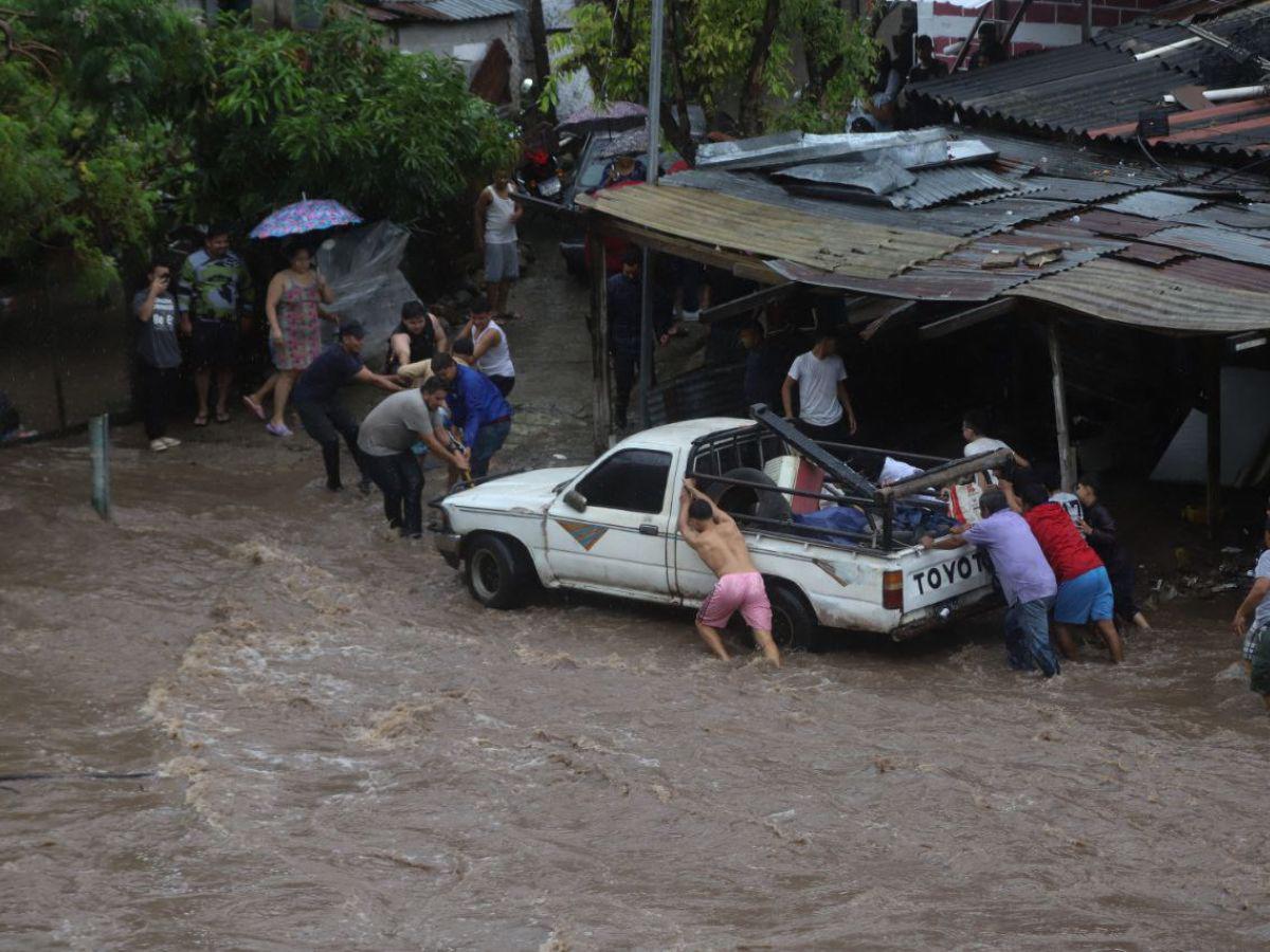 El pueblo ayuda al pueblo: lamentable situación en el río San José