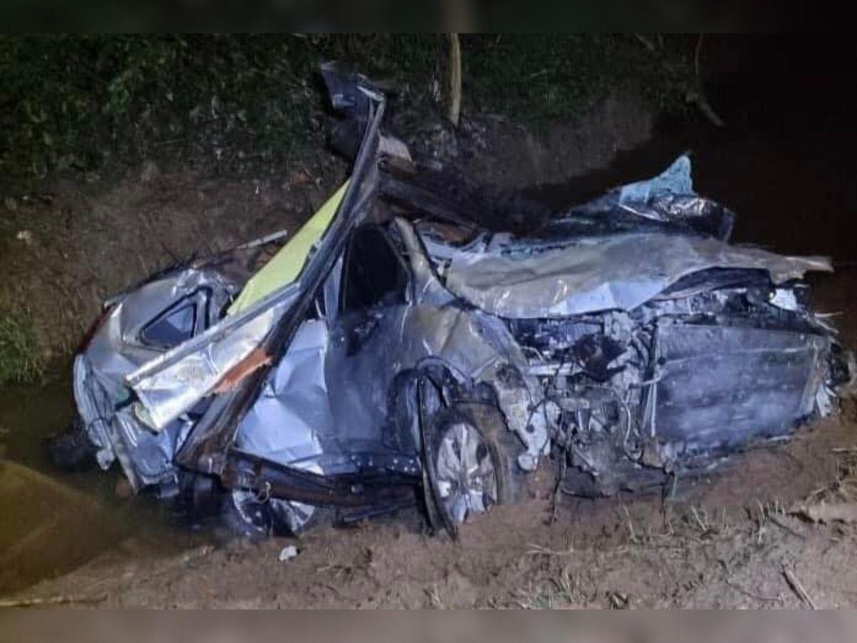 ¡Destruida! Así quedó la camioneta de Demetri Gordon tras brutal accidente en La Ceiba