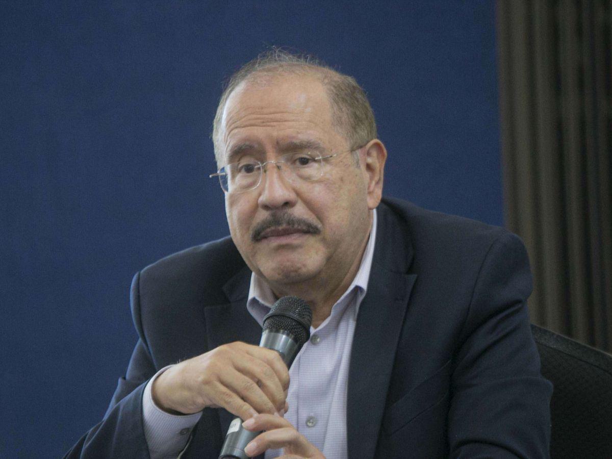 Hugo Noé Pino desmiente a ASJ por informe sobre contratos de energía