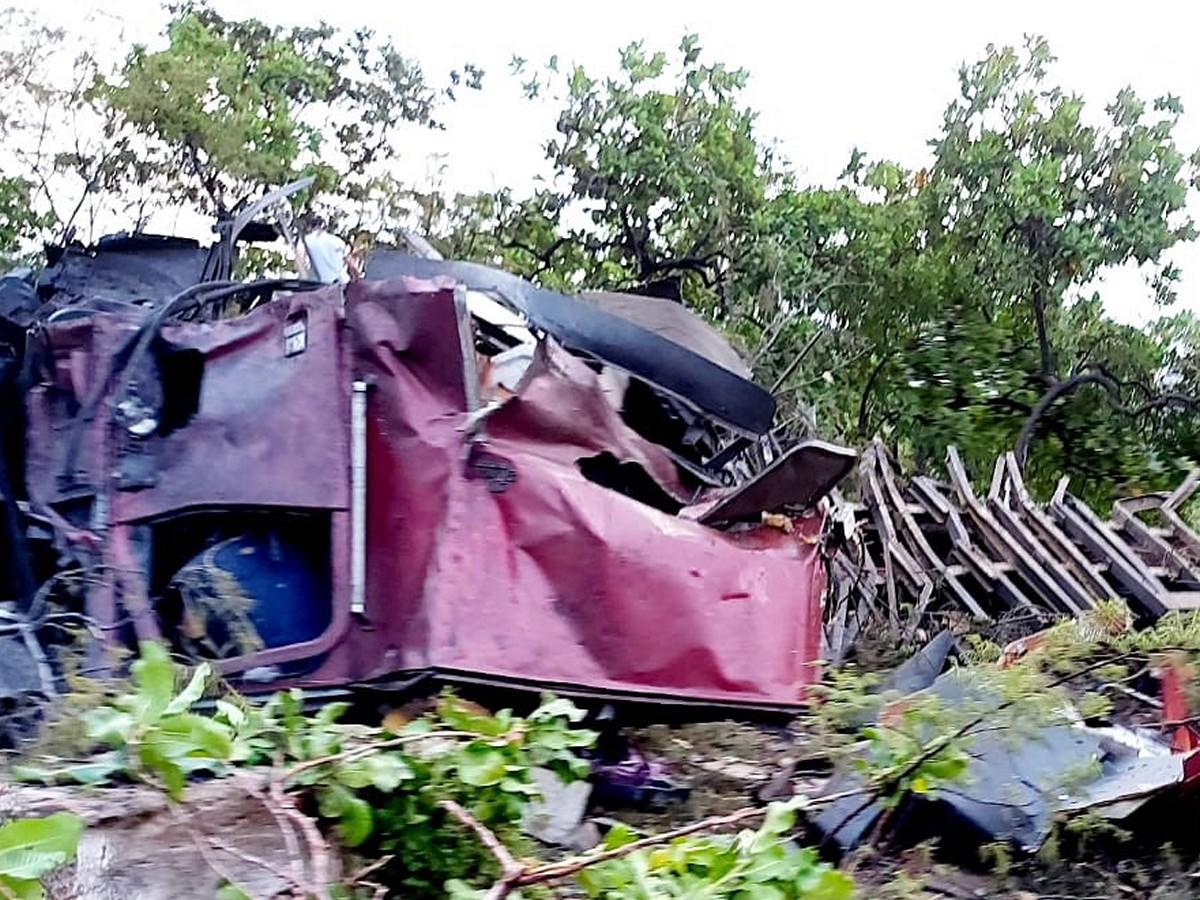 Accidente de rastra en cuesta de La Virgen deja al menos dos muertos