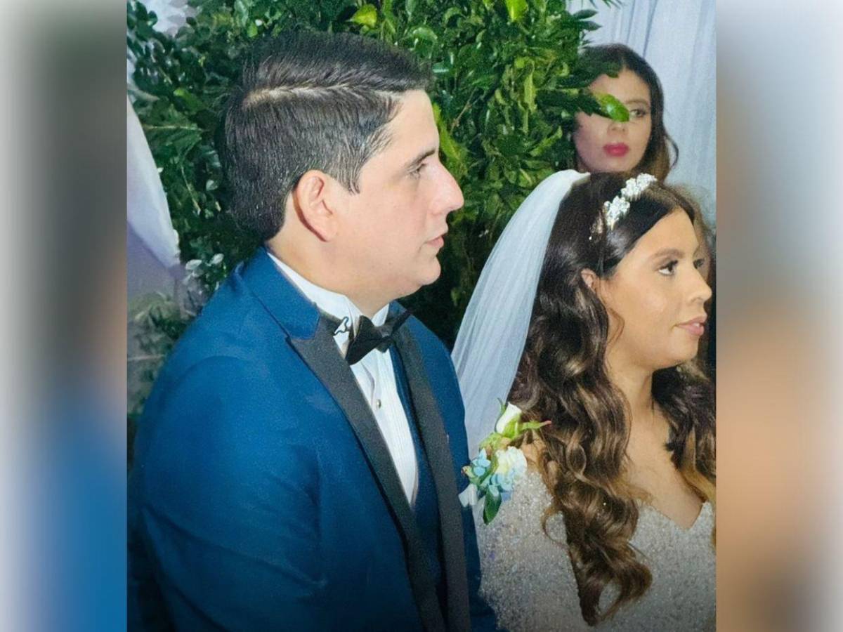 Así fue la íntima boda de Ivannia, hija del periodista Eduardo Maldonado