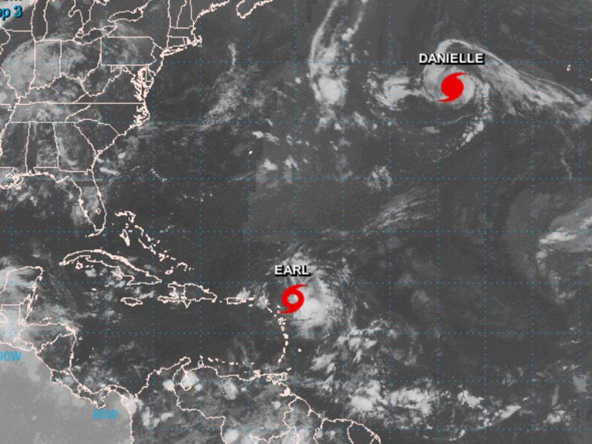 Danielle es el primer huracán del Atlántico y Earl la quinta tormenta tropical