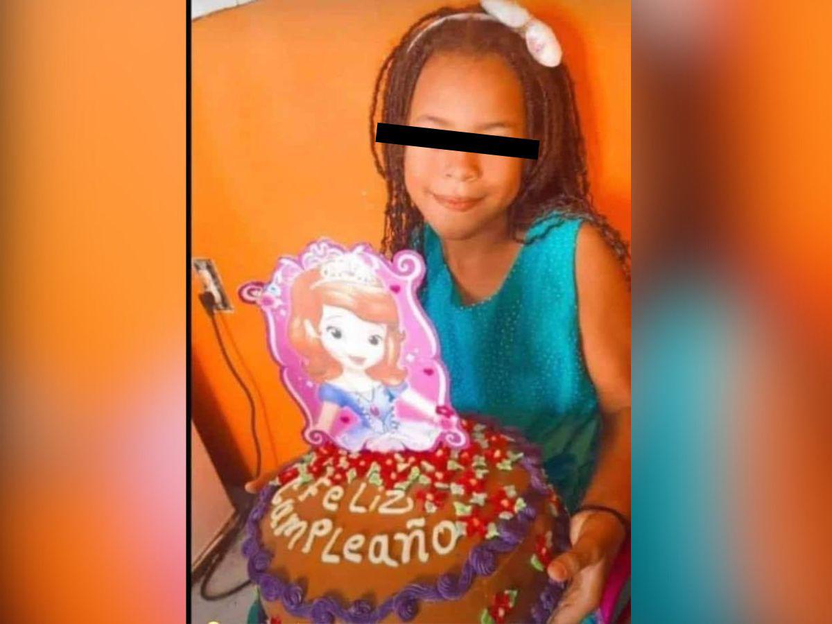 Continúa búsqueda de niña desaparecida en naufragio en Roatán