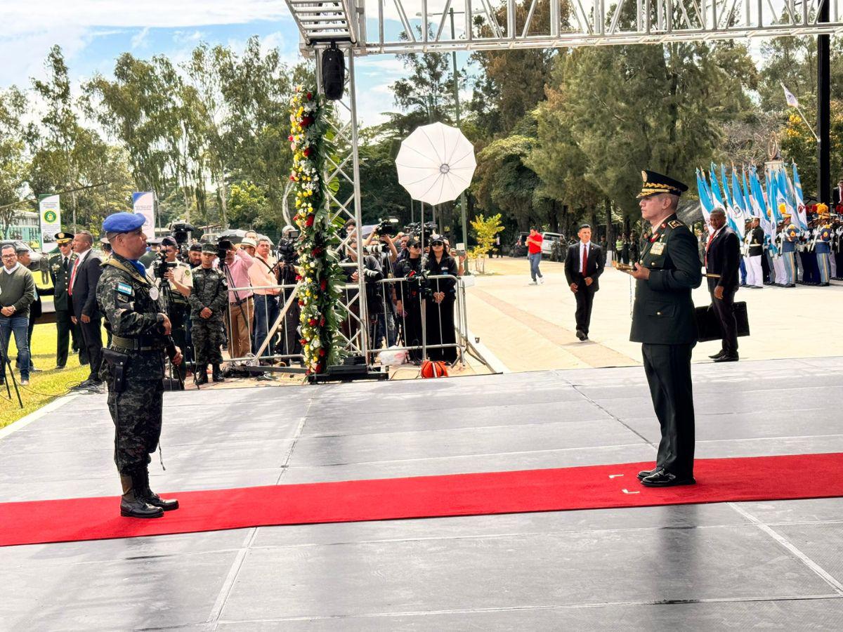 Recuerdan legado de Francisco Morazán en ceremonia por Día del Soldado hondureño