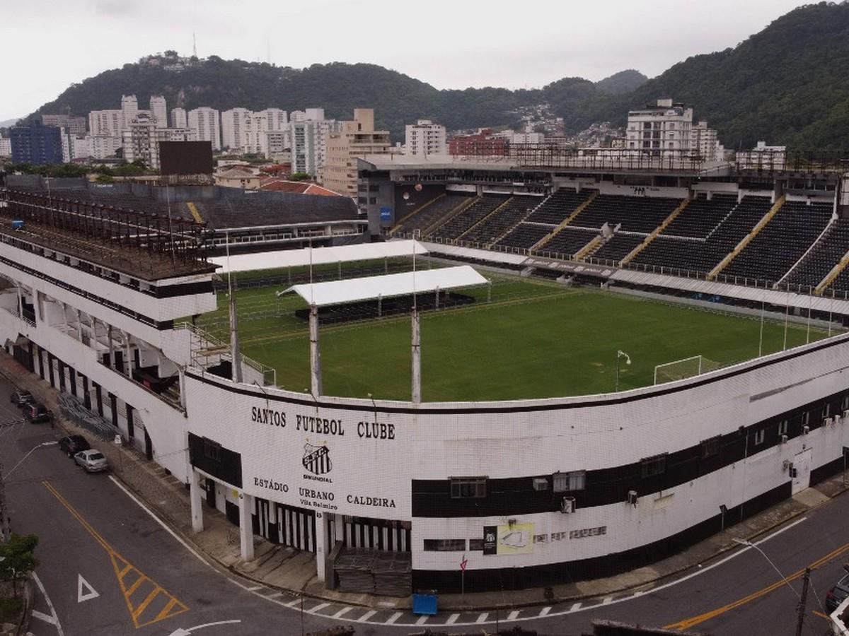 El féretro será ubicado en el centro del campo y se prevé que el velorio público empiece a las 10:00 locales en ese recinto deportivo.