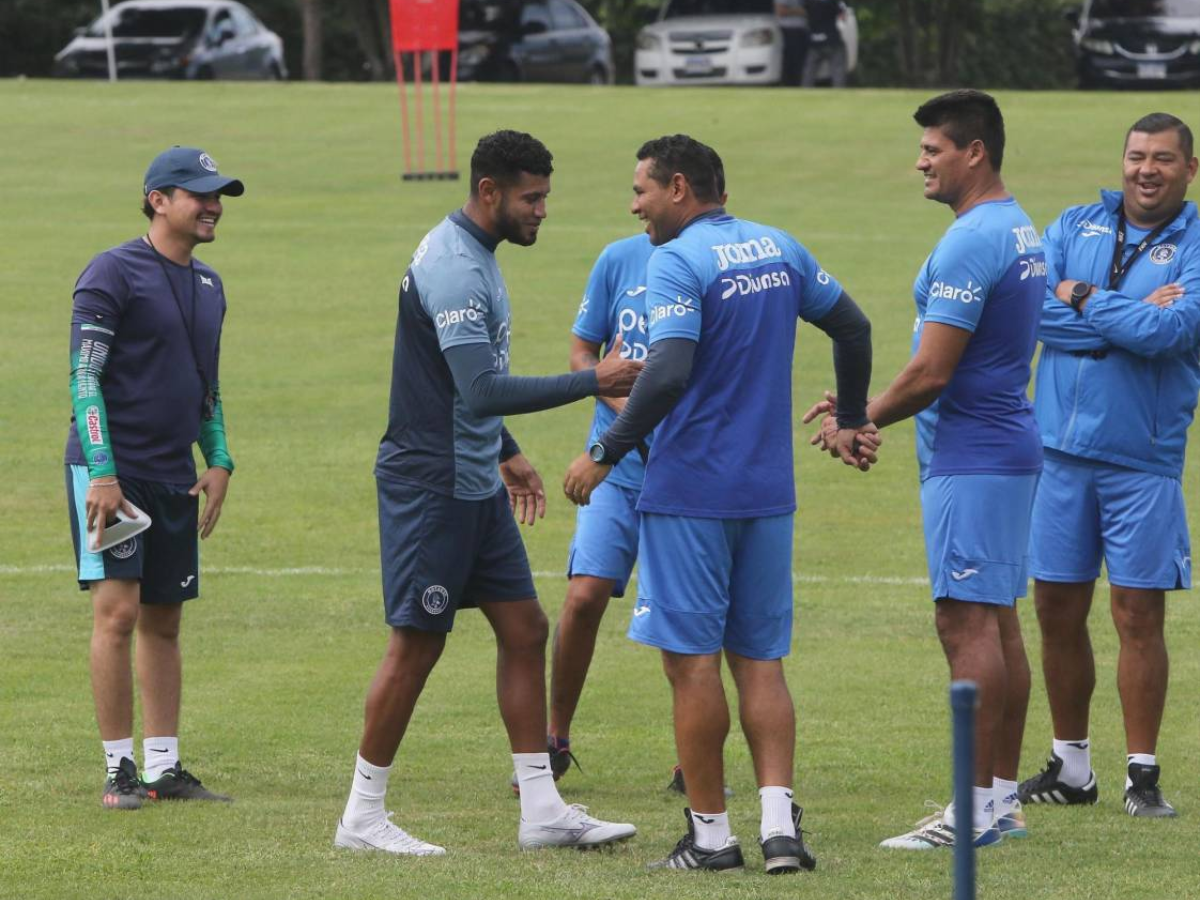 En primera instancia fue crítico con la zona baja del equipo, de cual expuso están trabajando para enmendar errores.