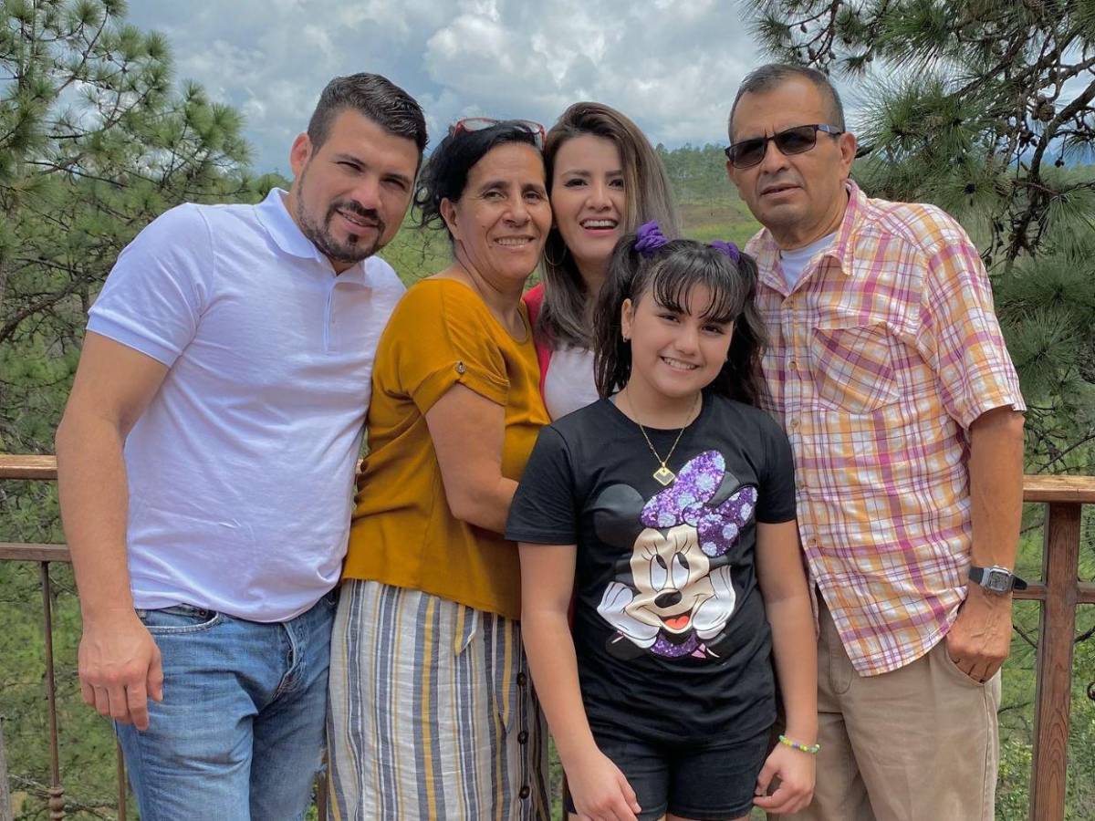 Cesia Mejía disfruta sus “mejores vacaciones” al reencontrarse con su familia