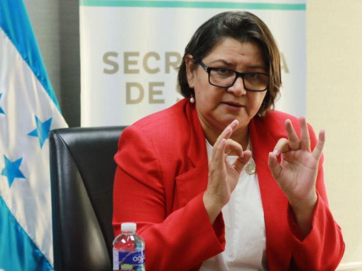 Secretaria de Salud limita a médicos a brindar información sobre el dengue