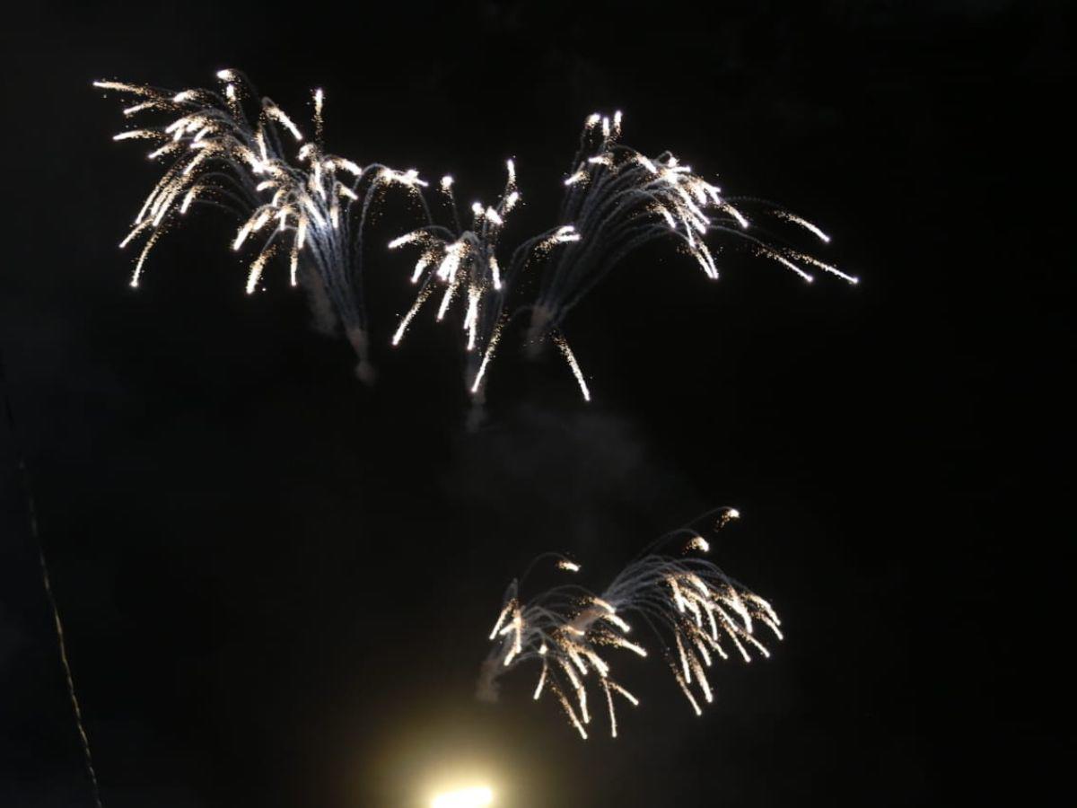 ¡Ritmo y alegría bajo la lluvia! Capitalinos celebran el Carnaval de Tegucigalpa