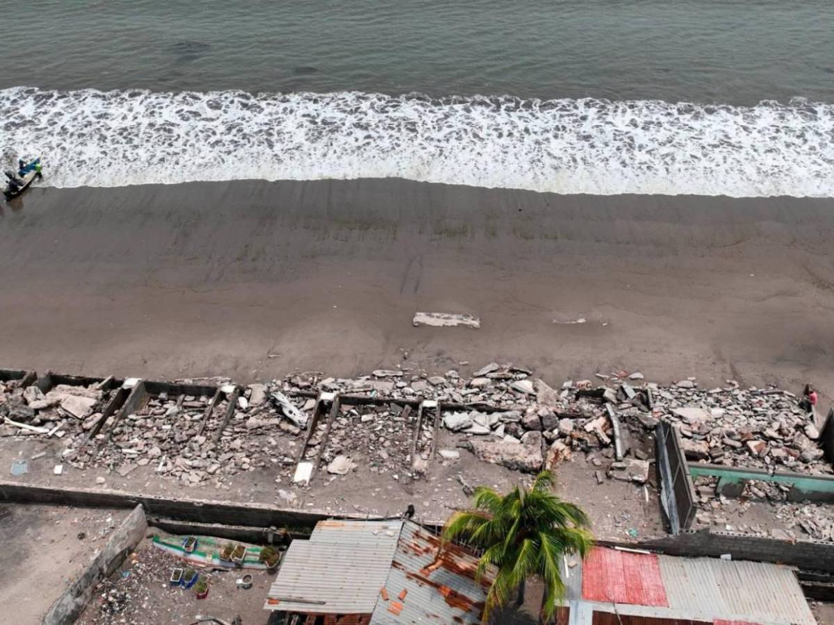 Devastación, éxodo y abandono: así arrasa el mar con Cedeño