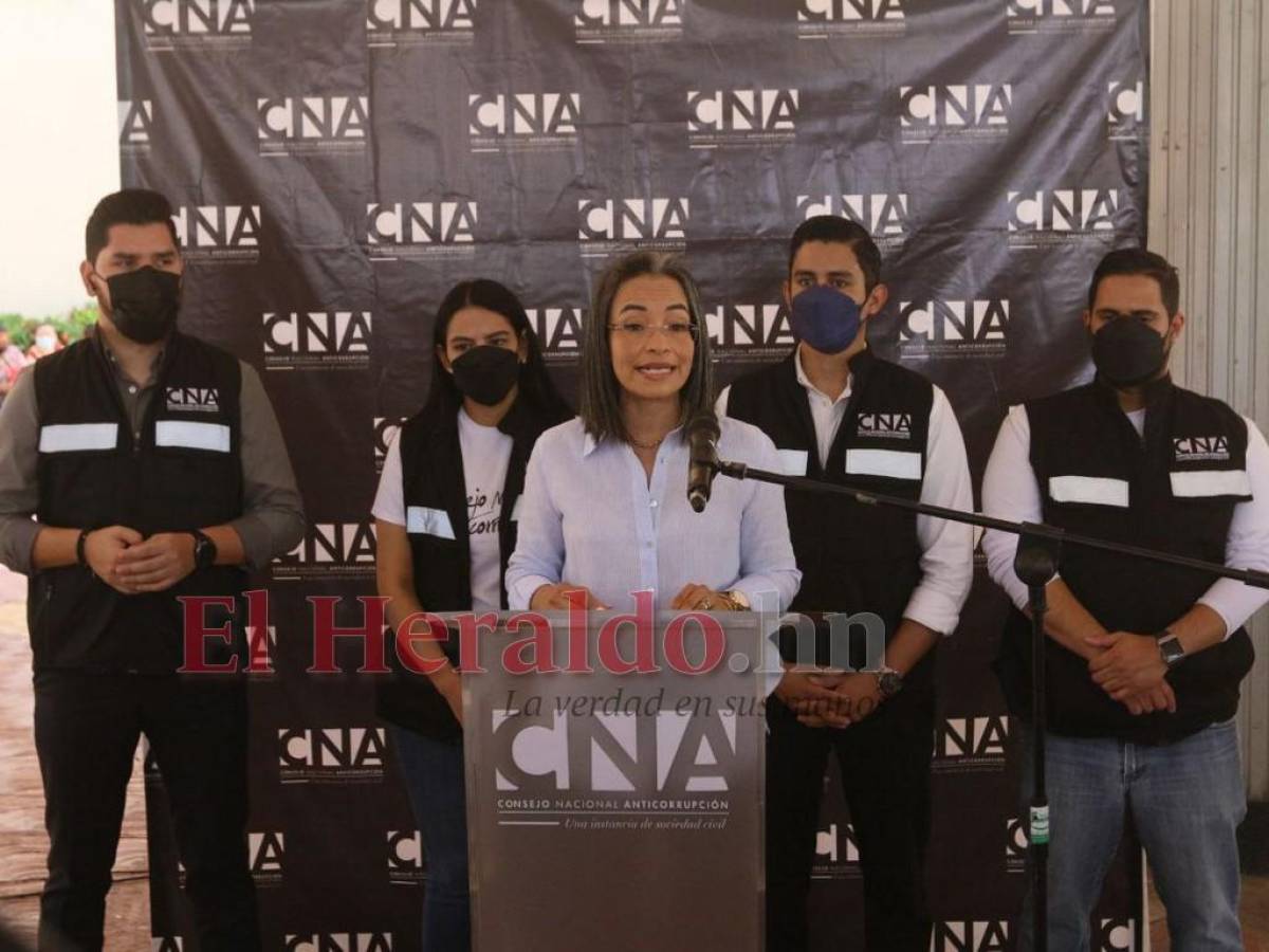 Gabriela Castellanos durante la conferencia de prensa.