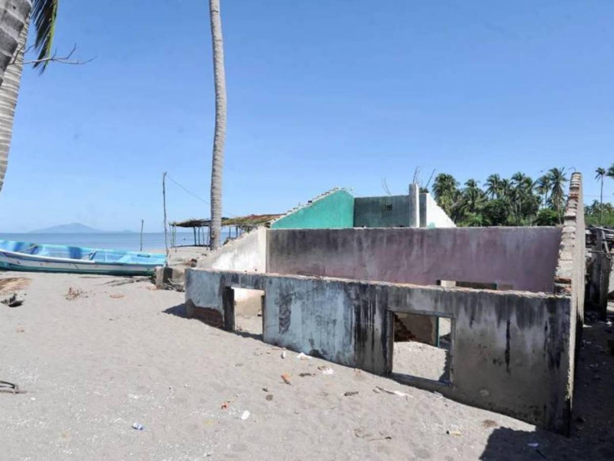 Devastación, éxodo y abandono: así arrasa el mar con Cedeño