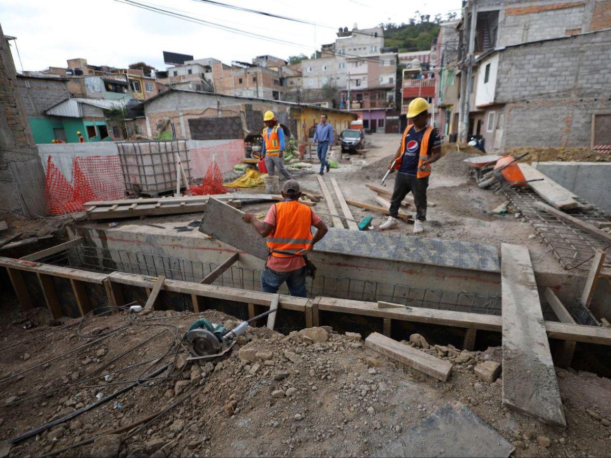 Avanzan las obras de mitigación en el sector Los Jucos del barrio Morazán