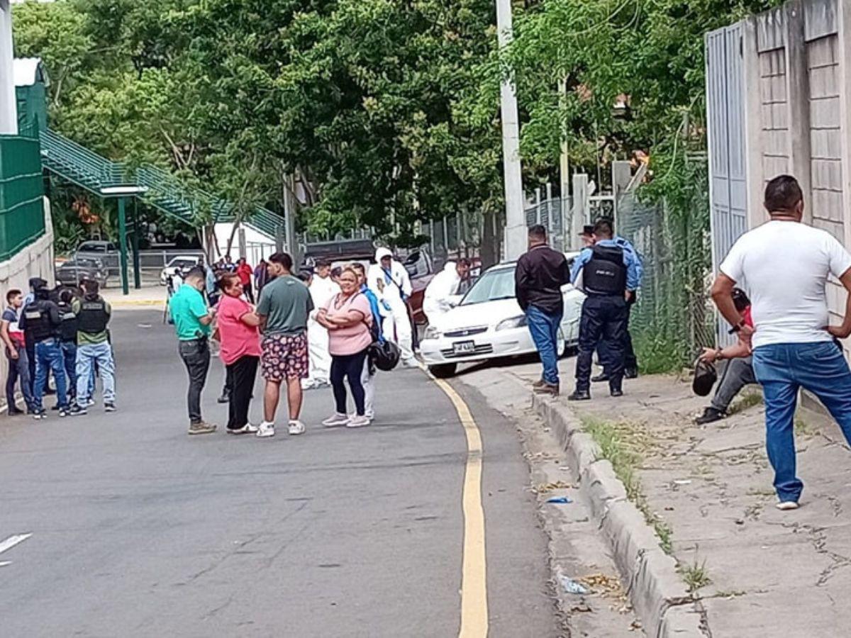 Drama de familiares y presencia policial: escena del taxista asesinado en la capital