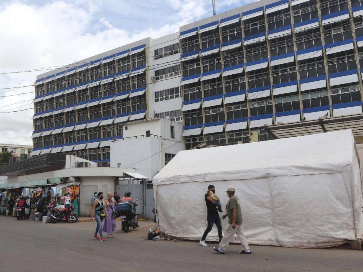 Anciana nicaragüense muere tras 12 días interna en el Hospital Escuela