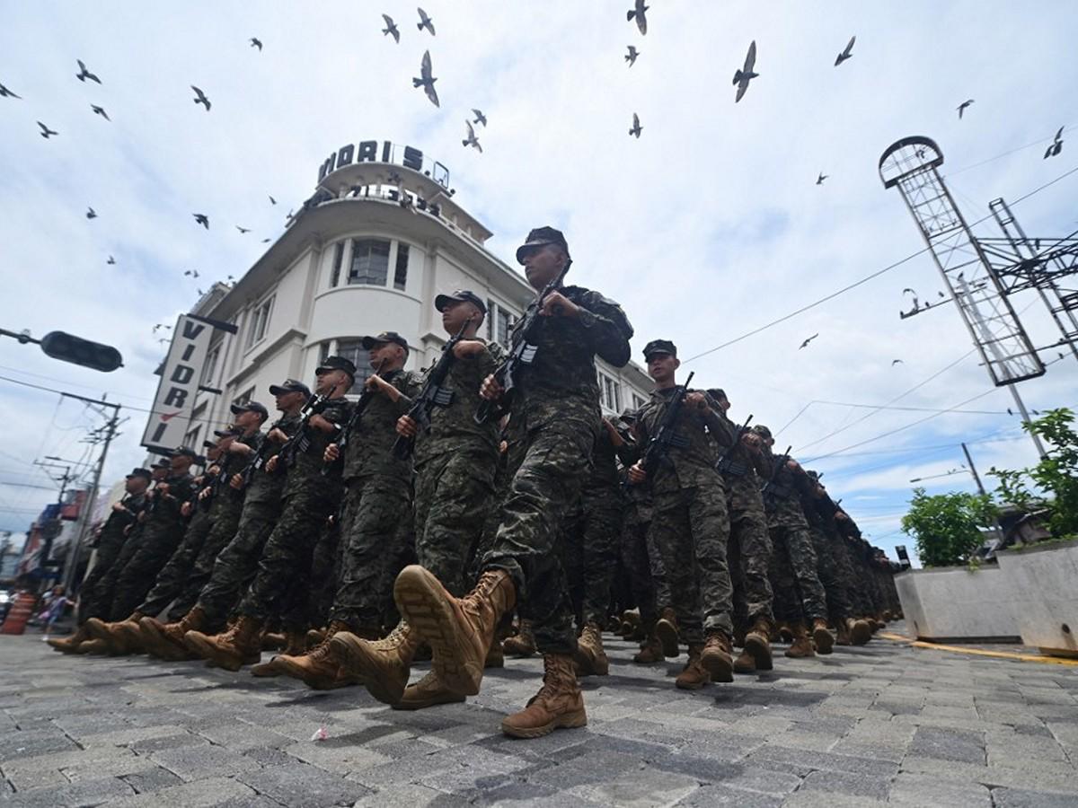 Arrestan a veteranos de guerra en El Salvador por presunto plan de atentados