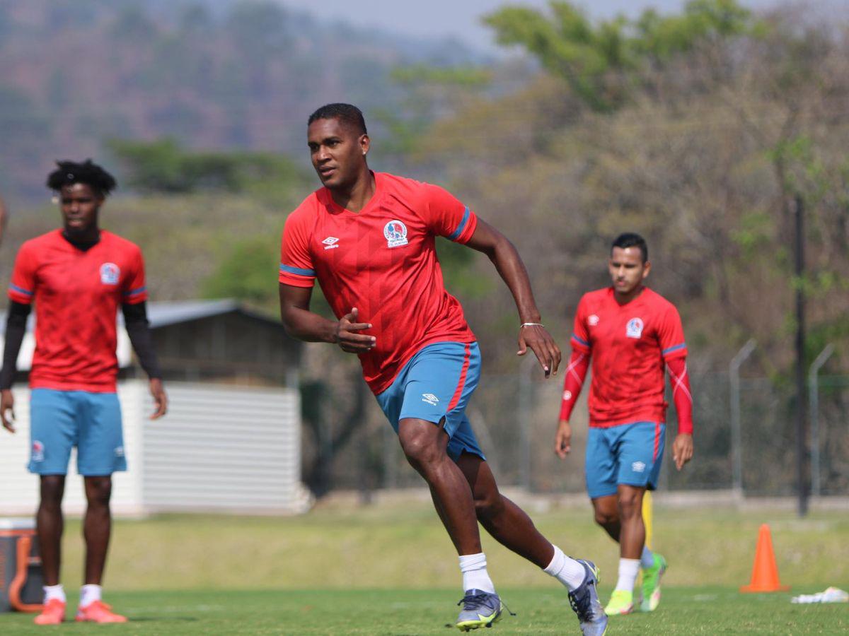 El plantel de Olimpia entrenó a tope para el juego ante Lobos UPN.